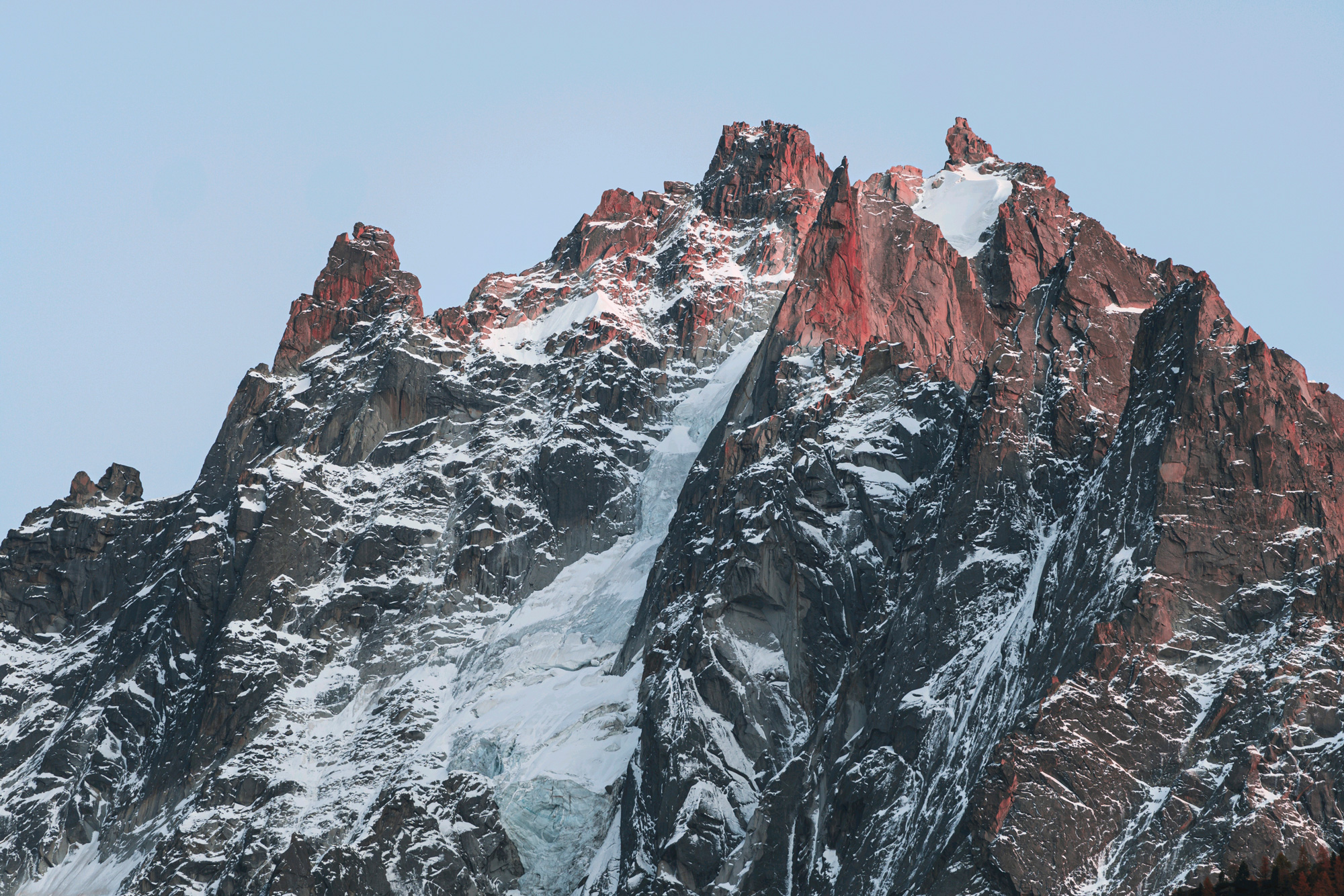 De bergbeklimmer vond de kist op de Mont Blanc.